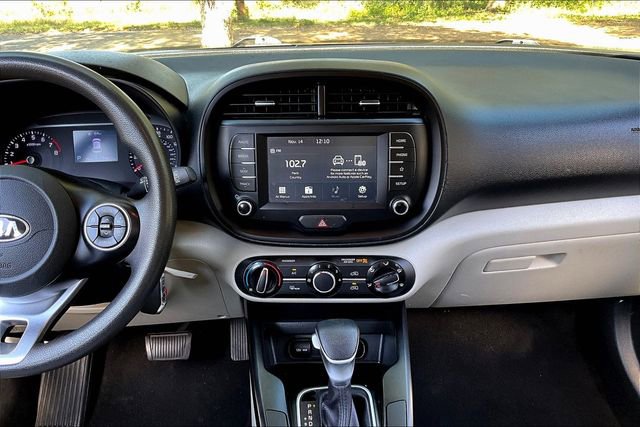 Used 2020 Kia Soul LX image 9