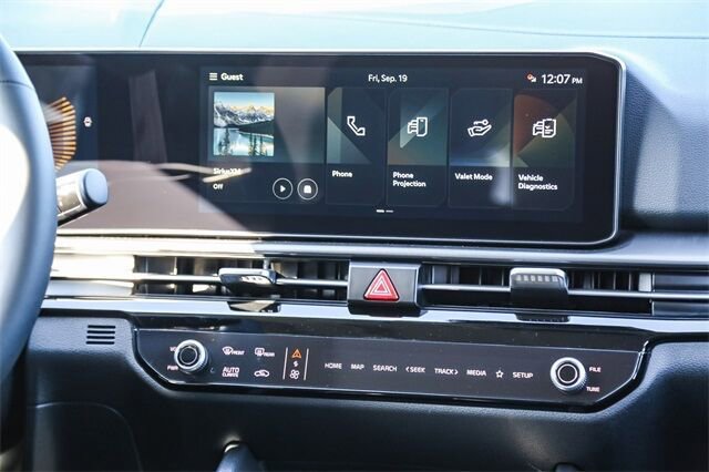 New 2026 Kia Sportage EX w/ EX Panorama Roof Package image 13