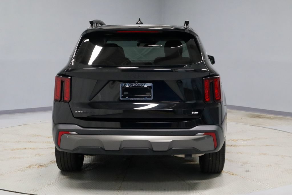 Used 2025 Kia Sorento X-Line EX AWD/4WD image 11