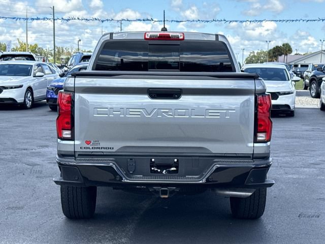 Used 2025 Chevrolet Colorado Z71 w/ Technology Package AWD/4WD image 8