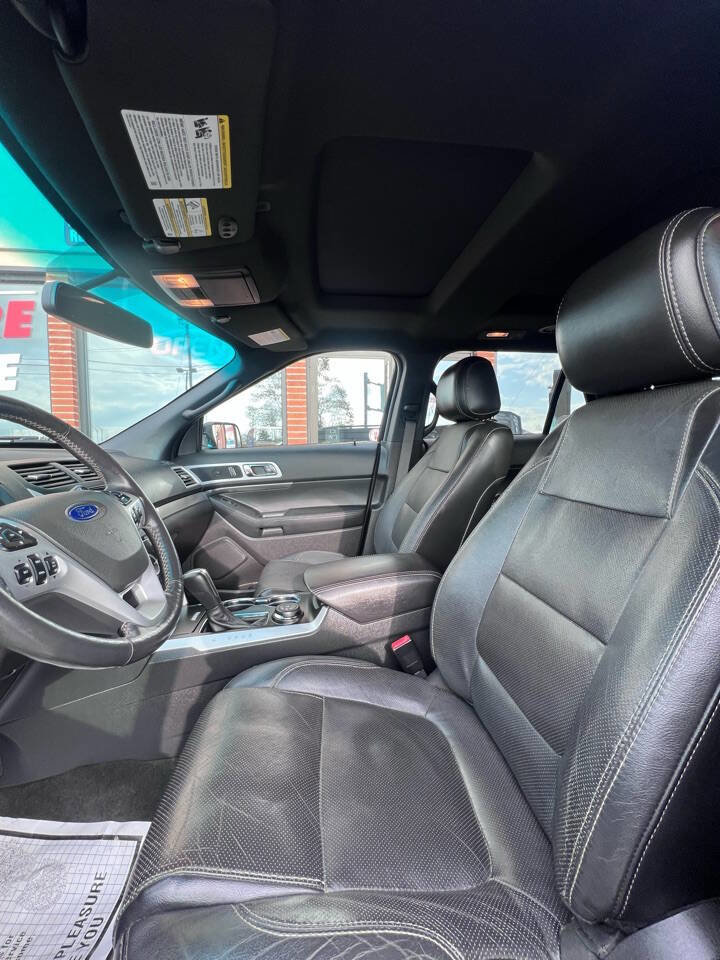 Used 2018 Ford Explorer Sport w/ Equipment Group 401A image 8