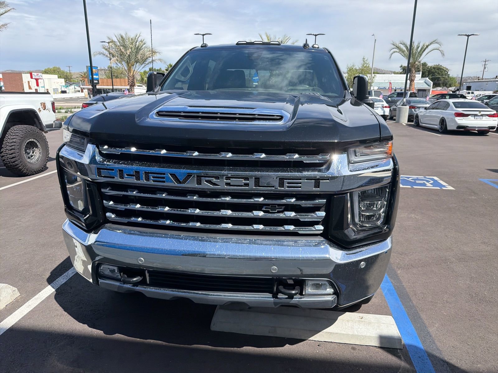Used 2021 Chevrolet Silverado 3500 LTZ w/ LTZ Premium Package image 2