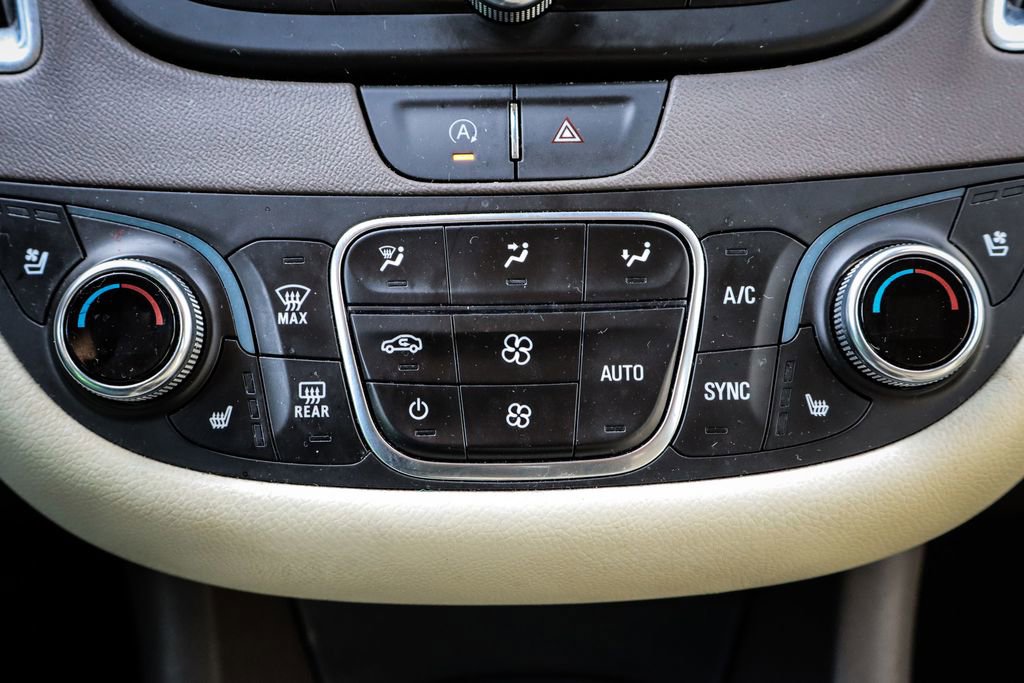 Used 2024 Chevrolet Malibu LT image 31