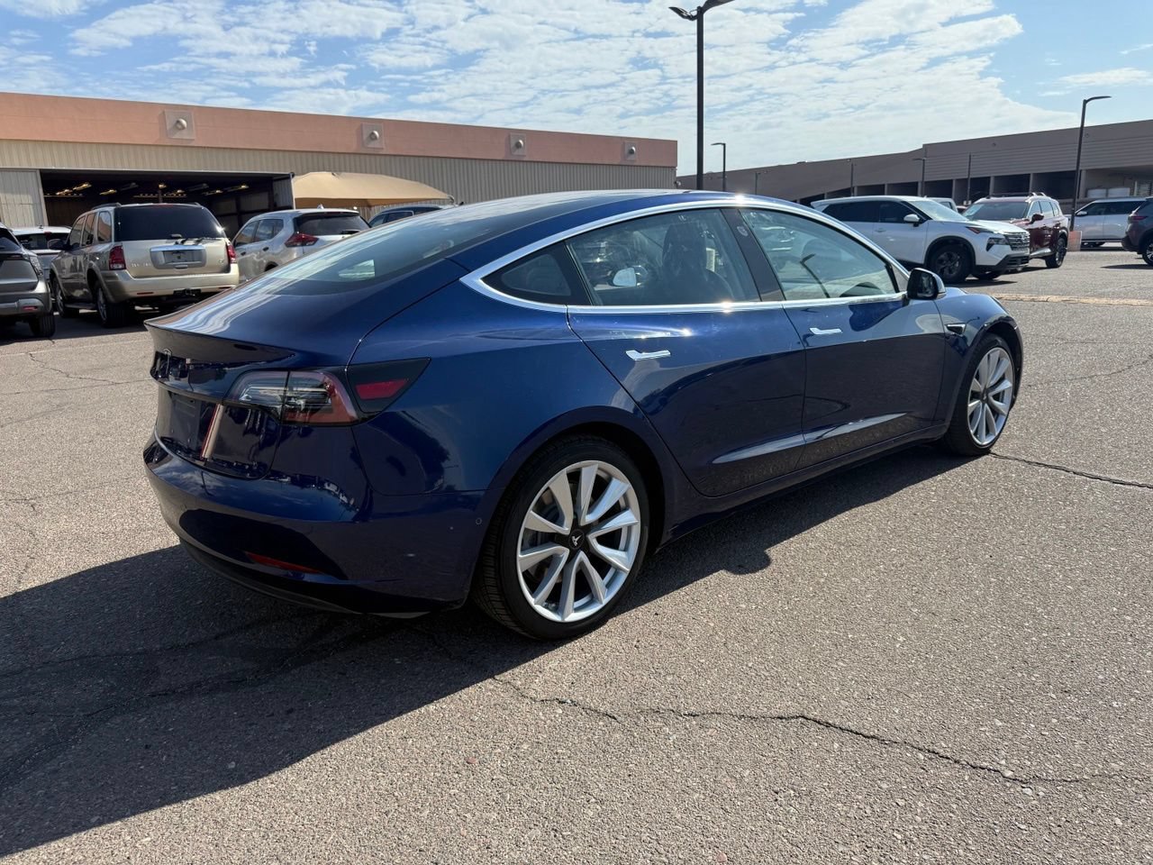 Used 2018 Tesla Model 3 Long Range RWD image 5