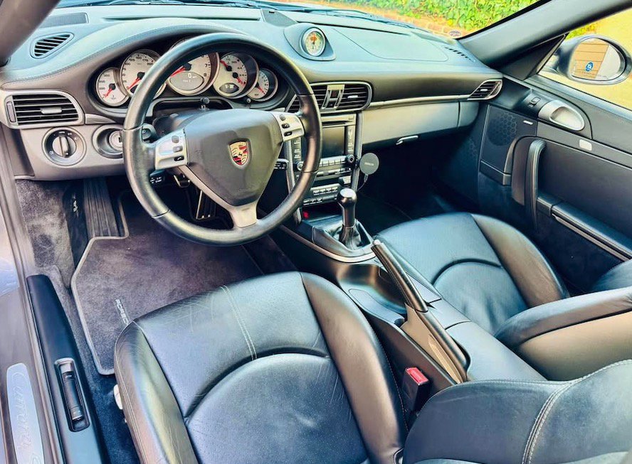 Used 2009 Porsche 911 Carrera S image 3