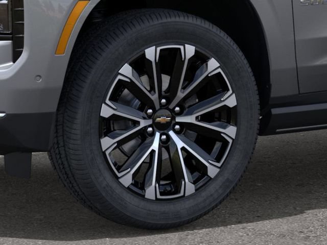 New 2026 Chevrolet Suburban High Country AWD/4WD image 9