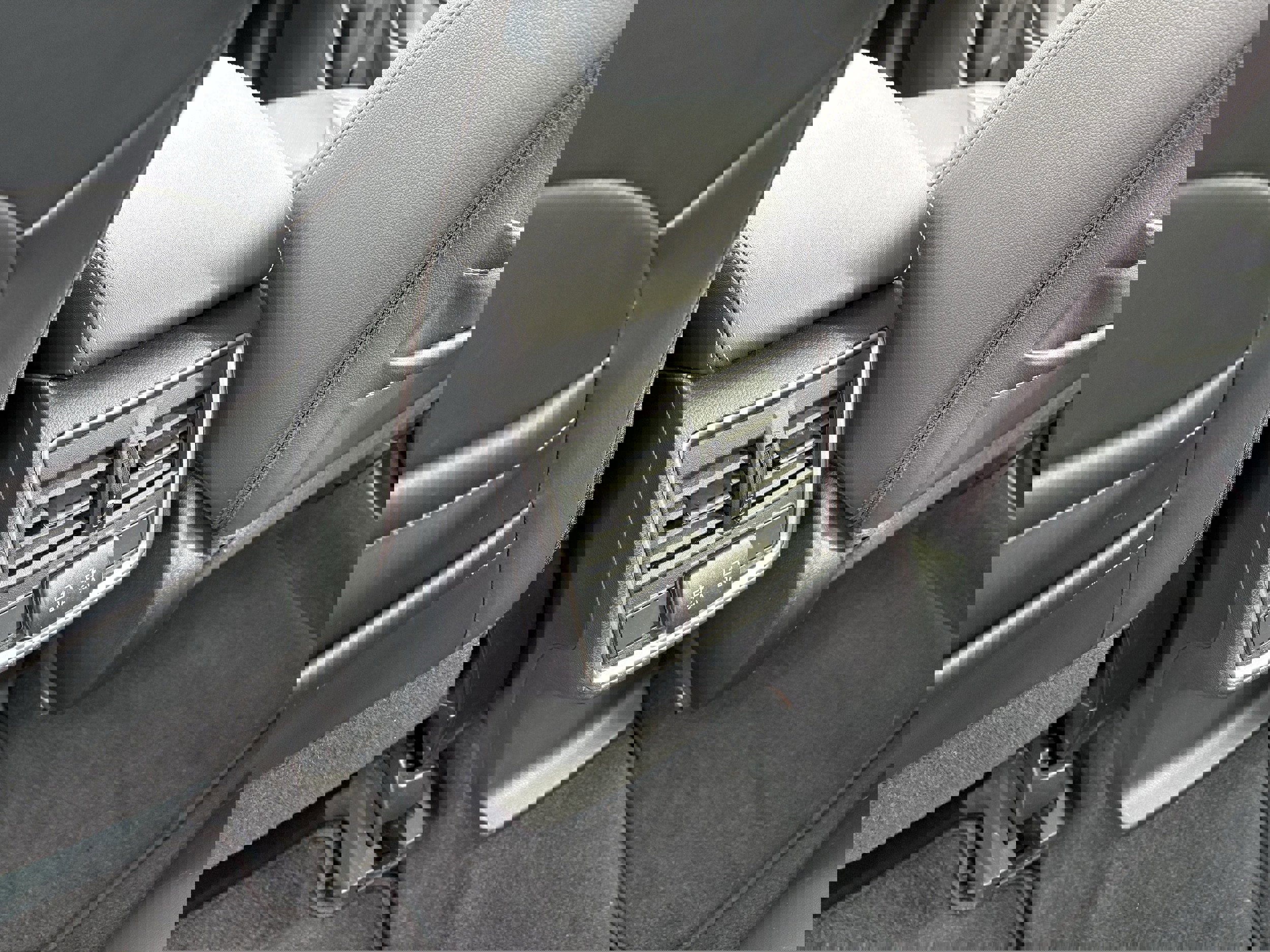 Used 2021 Subaru Forester Limited w/ Popular Package #3 image 32