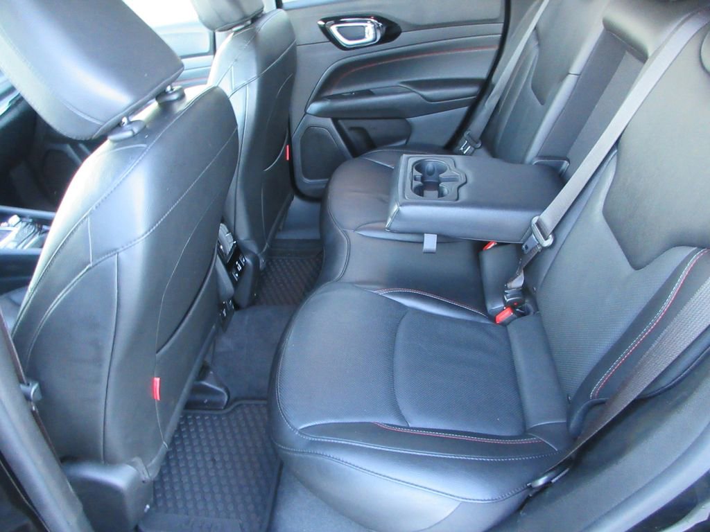 Used 2022 Jeep Compass Trailhawk w/ Trailhawk Elite Group image 14