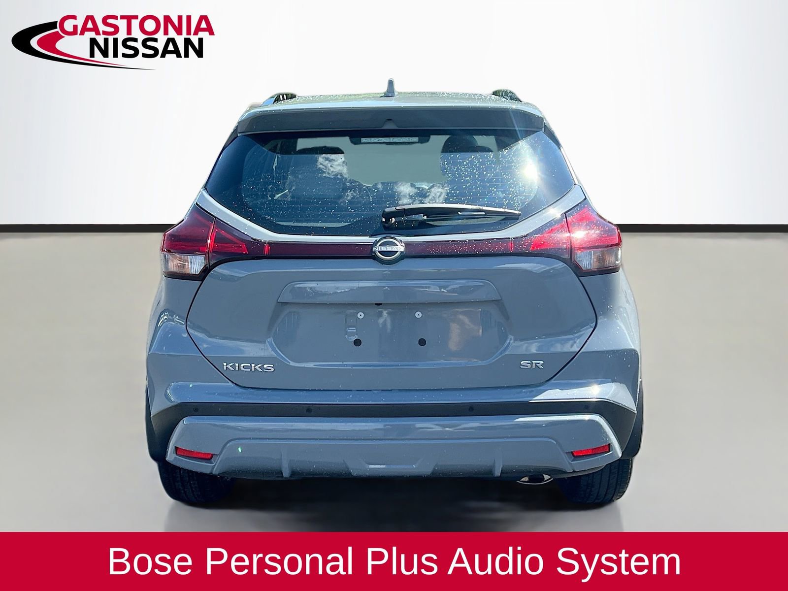 Used 2024 Nissan Kicks SR w/ SR Premium Package image 7