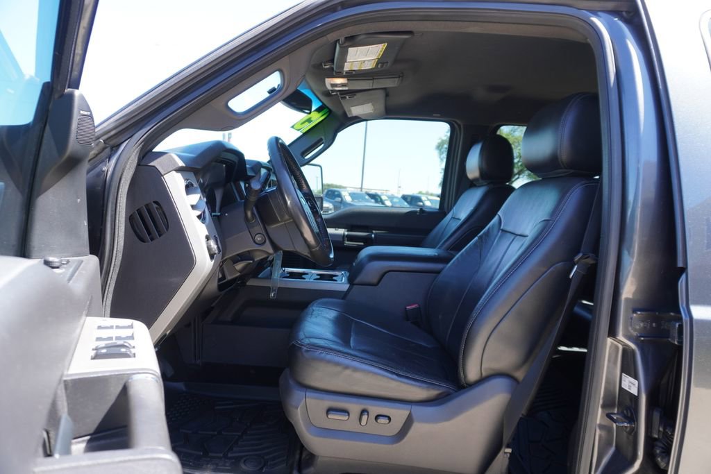 Used 2015 Ford F250 Lariat w/ Lariat Interior Package image 7