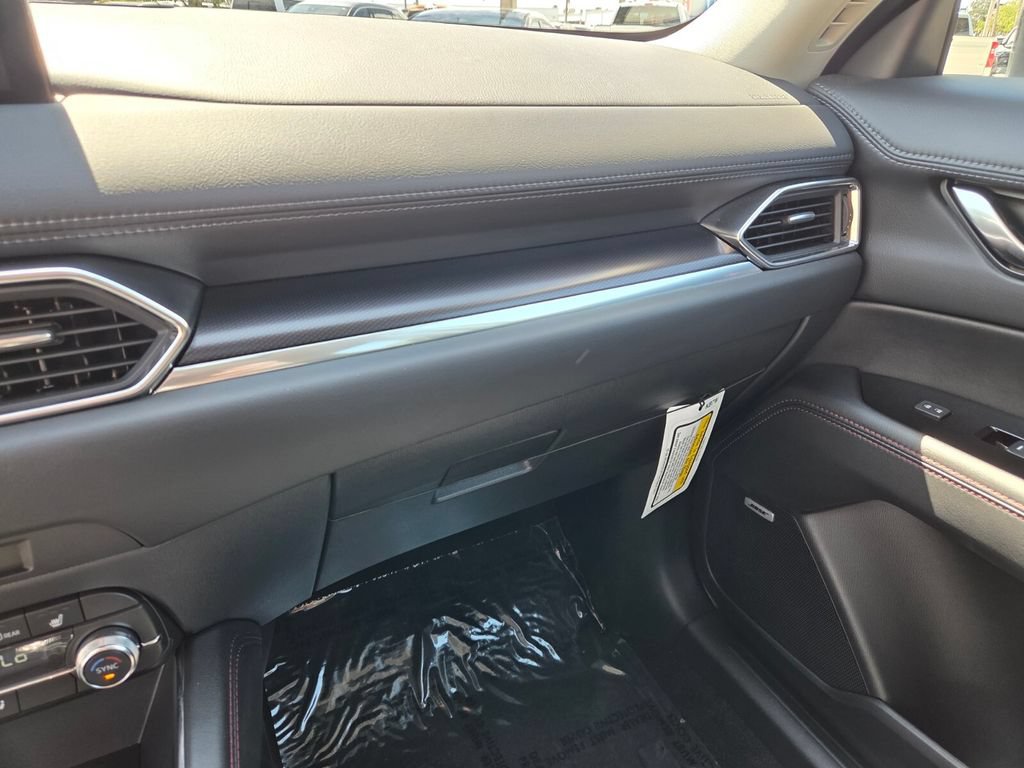 Certified 2025 MAZDA CX-5 Carbon Edition AWD/4WD image 28