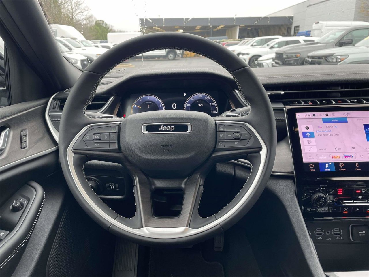 New 2025 Jeep Grand Cherokee L Limited image 27