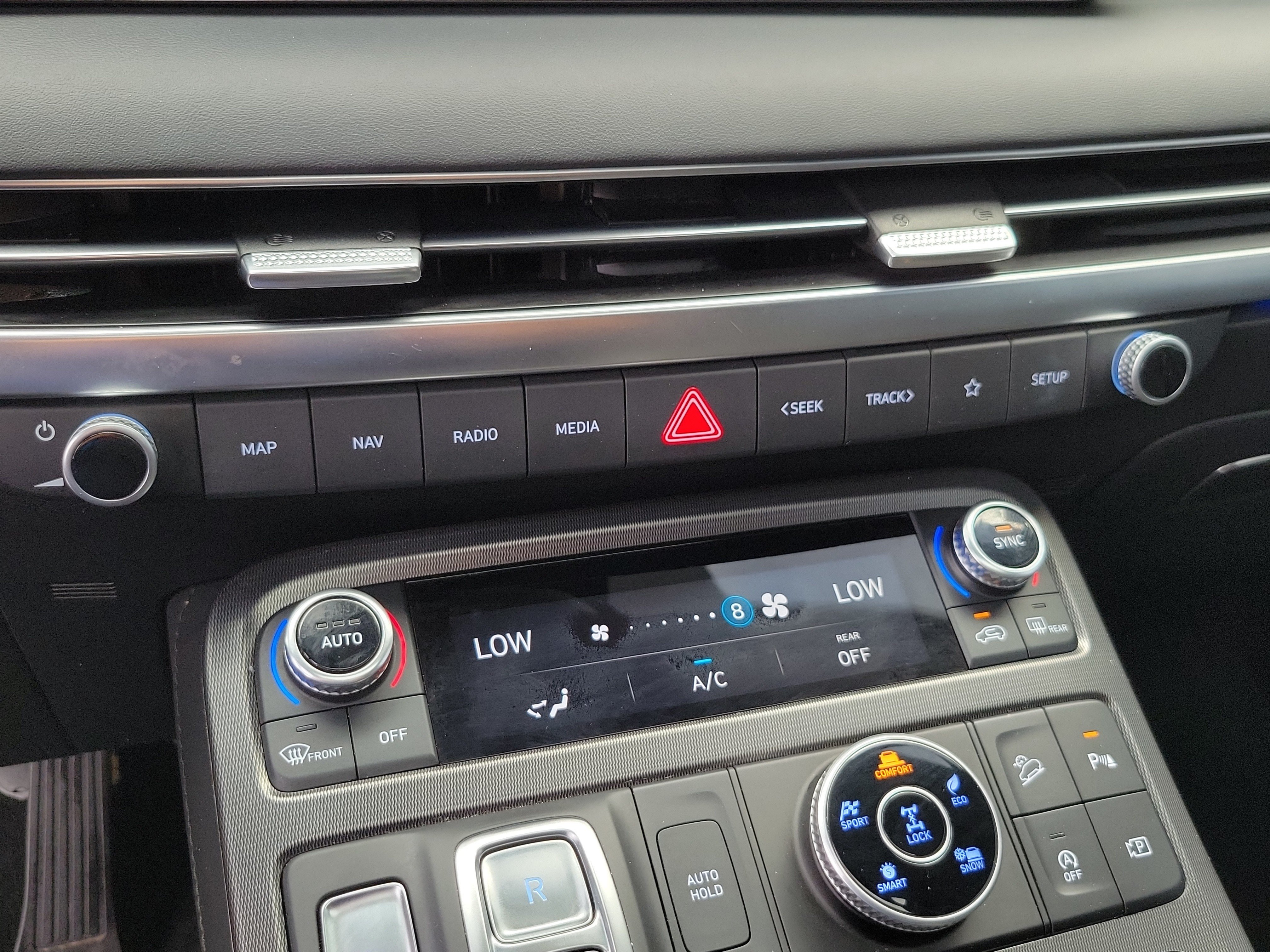 Used 2025 Hyundai Palisade Calligraphy AWD/4WD image 16