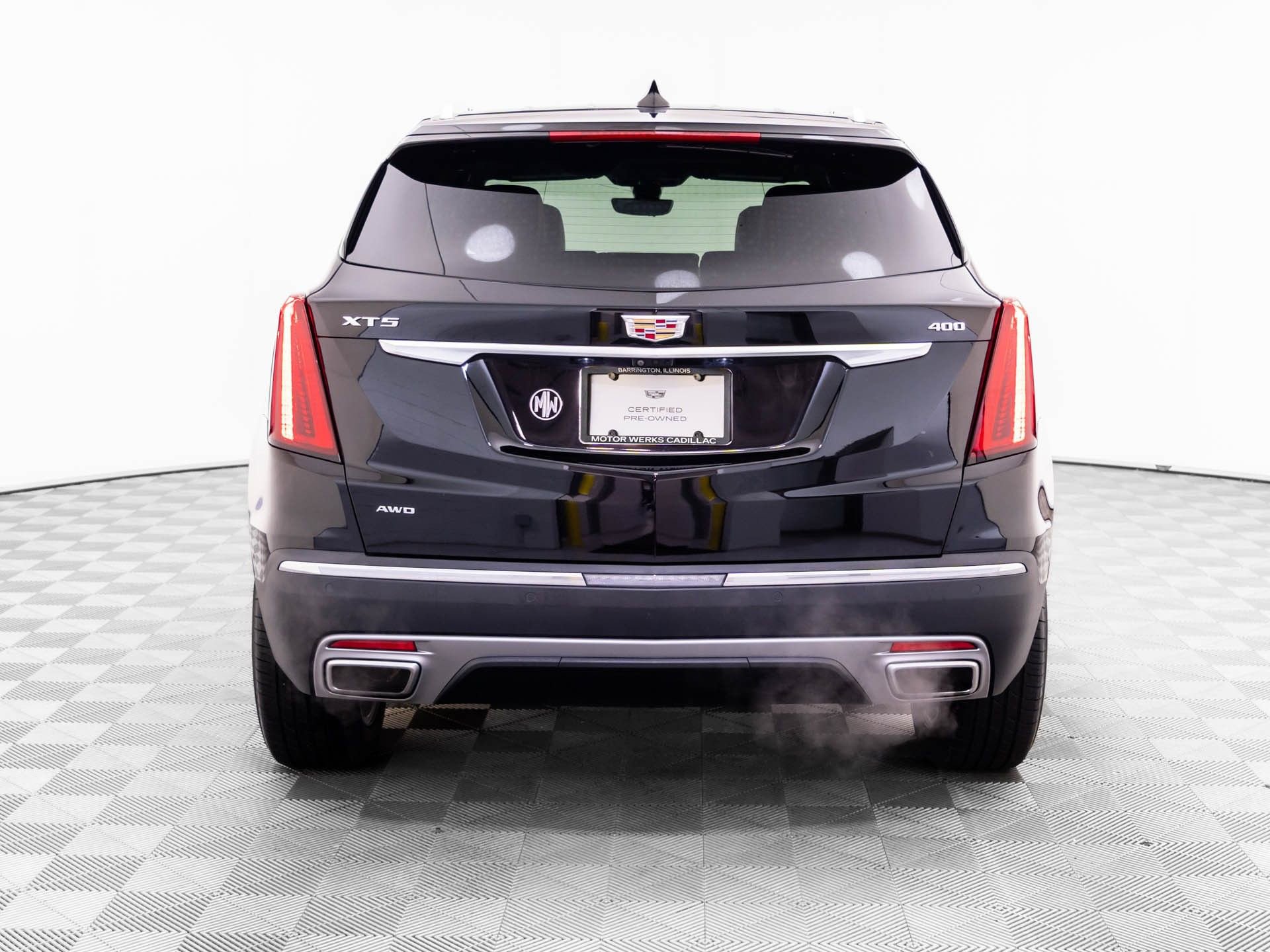 Certified 2025 Cadillac XT5 Premium Luxury w/ Technology Package AWD/4WD image 5