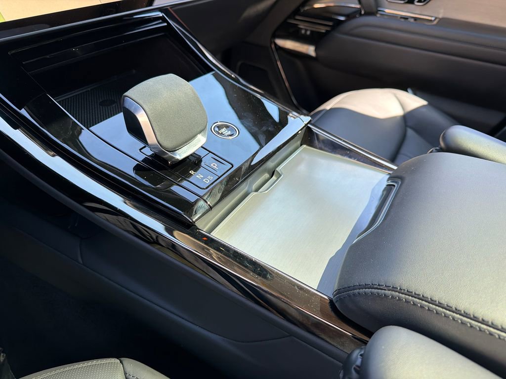 Used 2024 Land Rover Range Rover Sport SE image 30