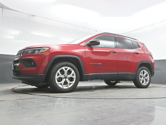 Used 2025 Jeep Compass Latitude AWD/4WD image 27