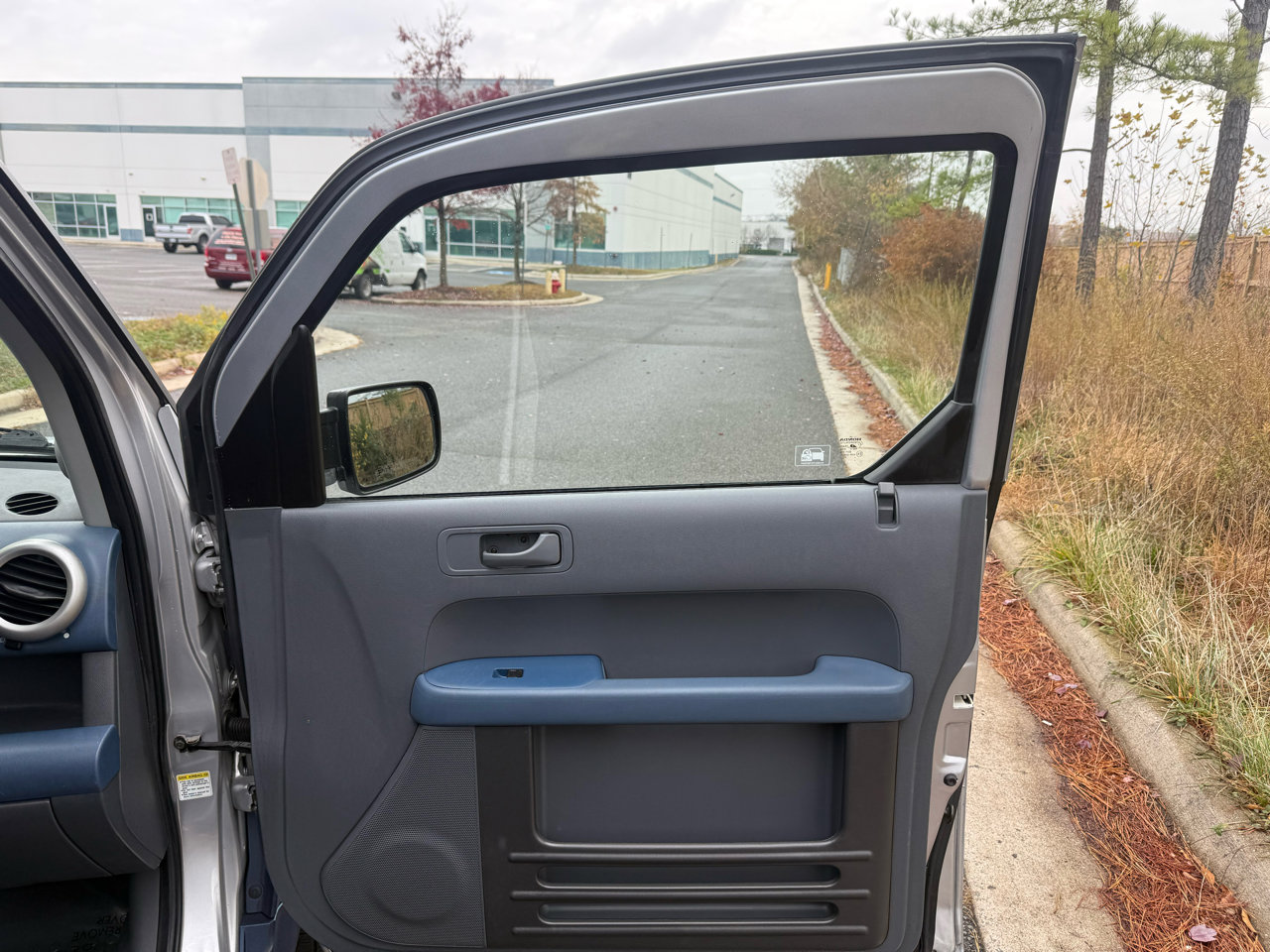 Used 2005 Honda Element EX image 26