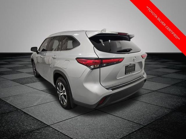 Used 2020 Toyota Highlander XLE image 4