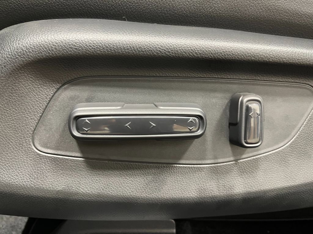 New 2026 Honda HR-V EX-L image 13