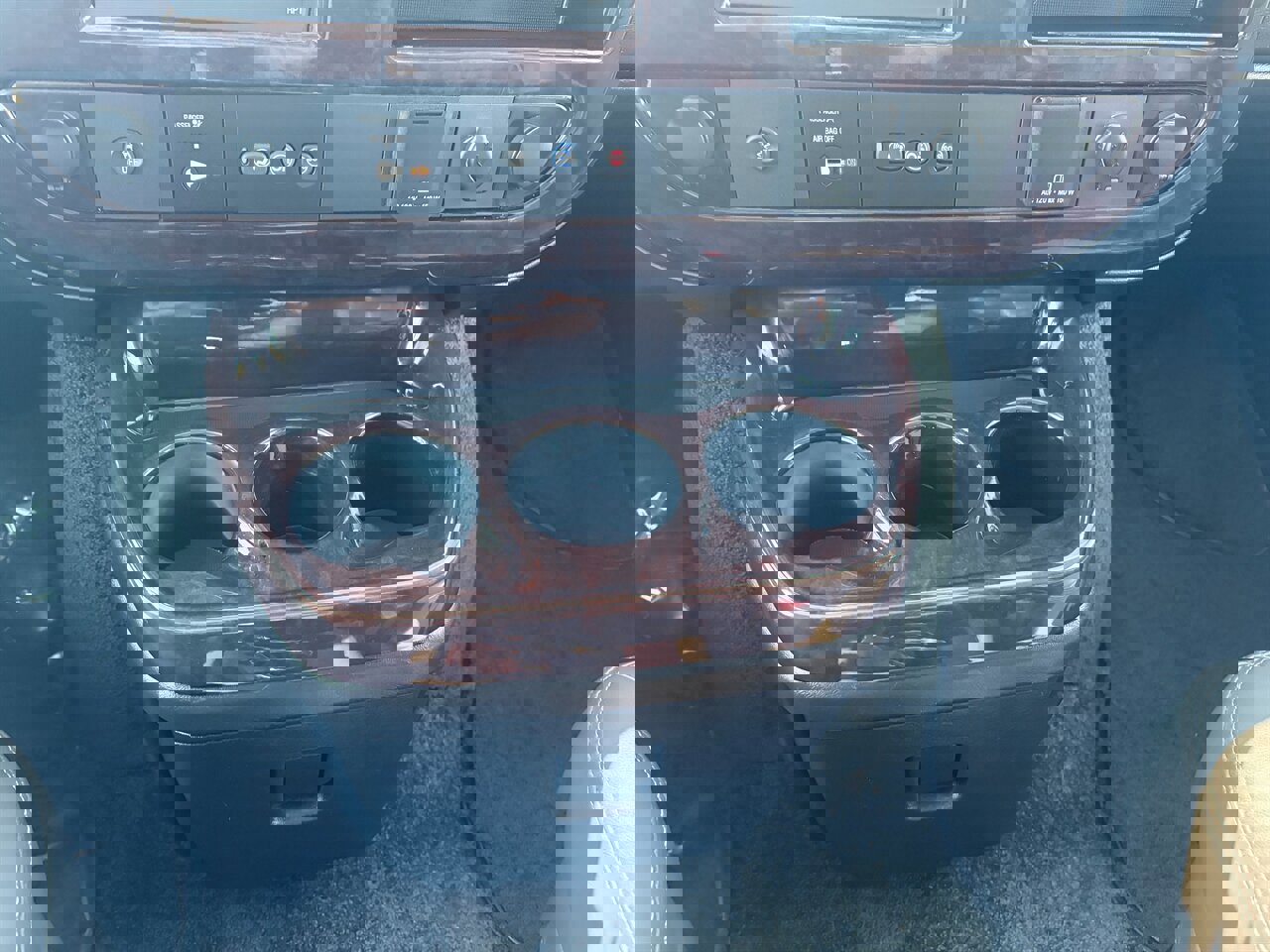 Used 2016 Chevrolet Express 2500 image 17