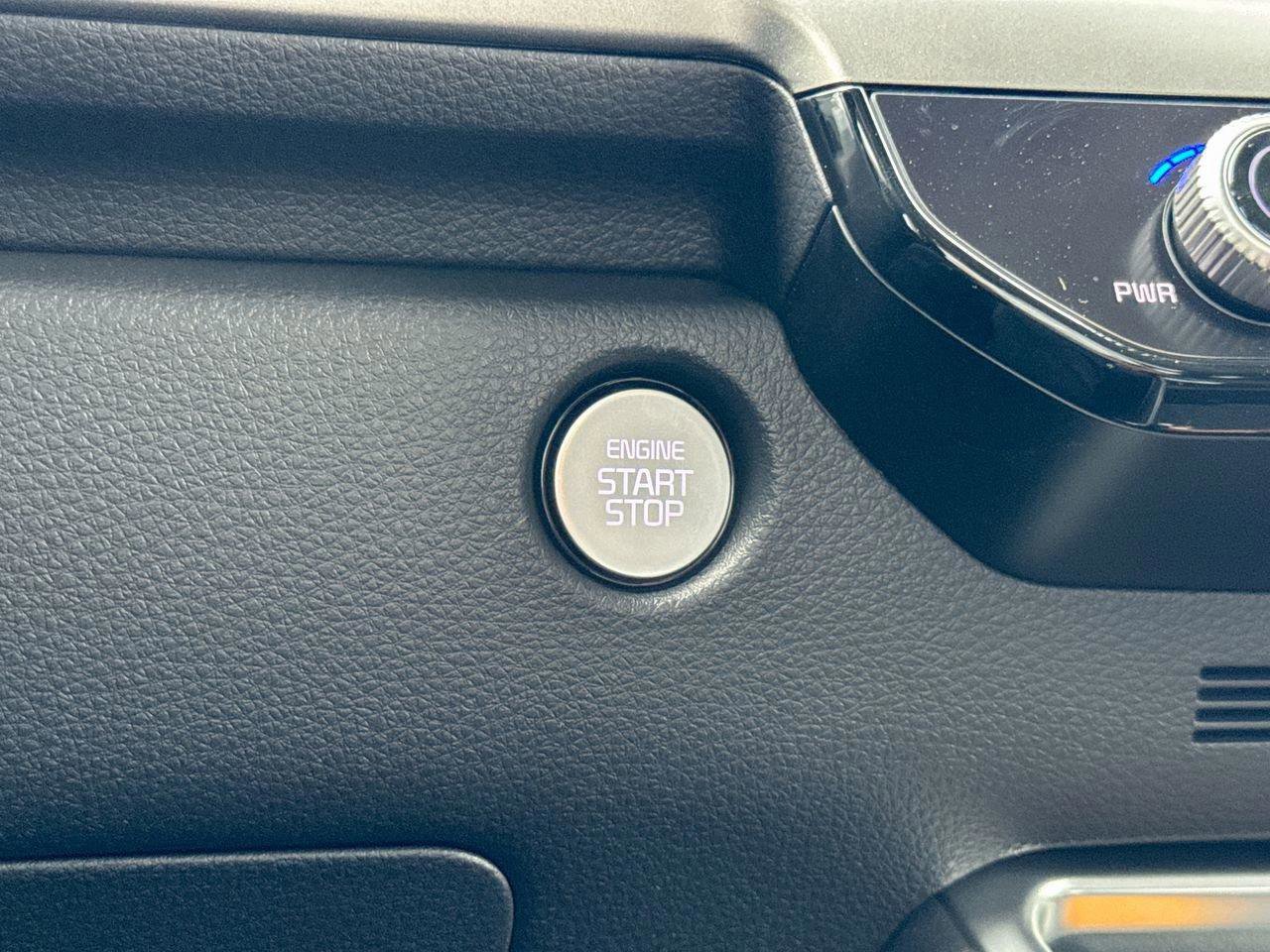 New 2025 Kia Carnival SX Prestige image 30