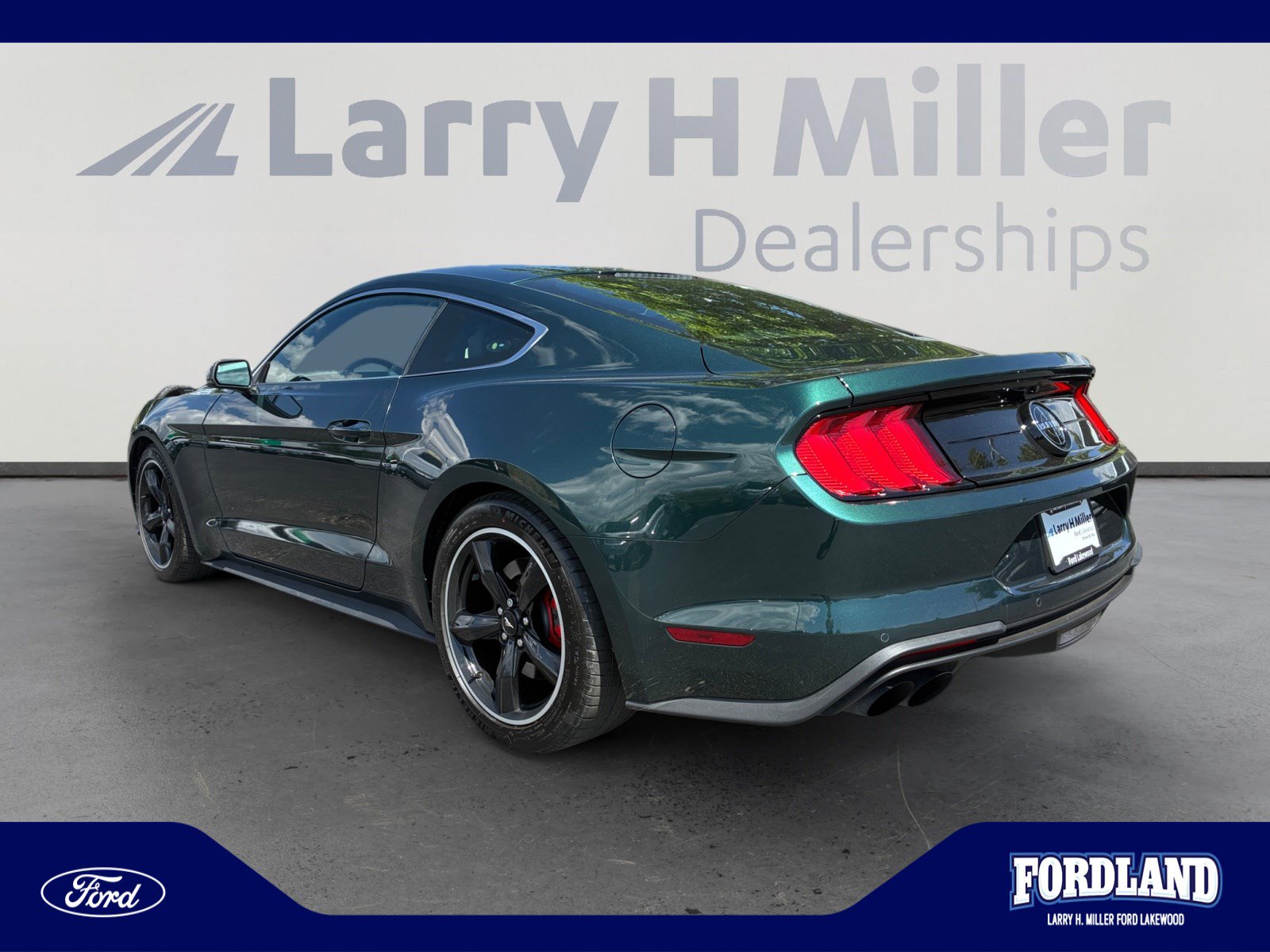 Used 2019 Ford Mustang Bullitt w/ Bullitt Electronics Package RWD image 3