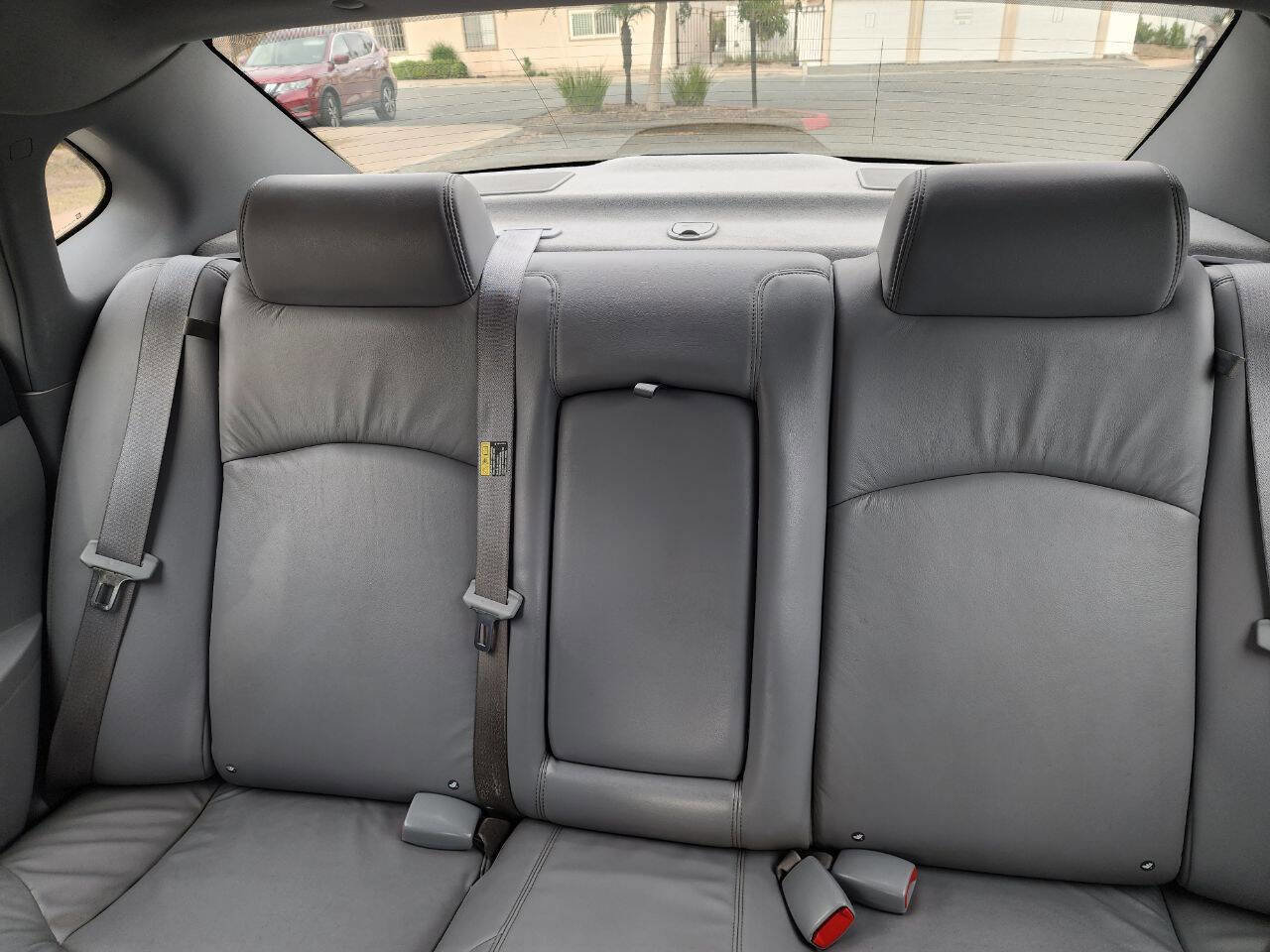 Used 2005 Buick LaCrosse CXS image 28