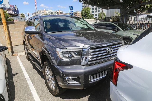 Used 2021 Toyota Sequoia Platinum AWD/4WD image 2