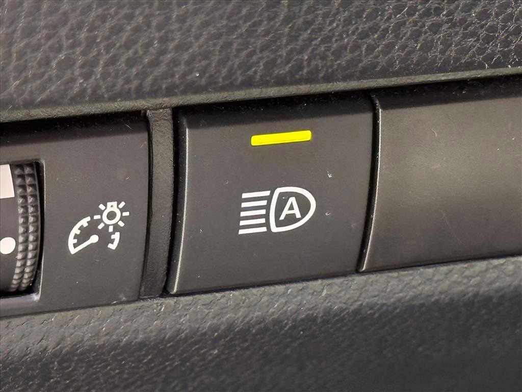 Used 2023 Toyota RAV4 Adventure image 21