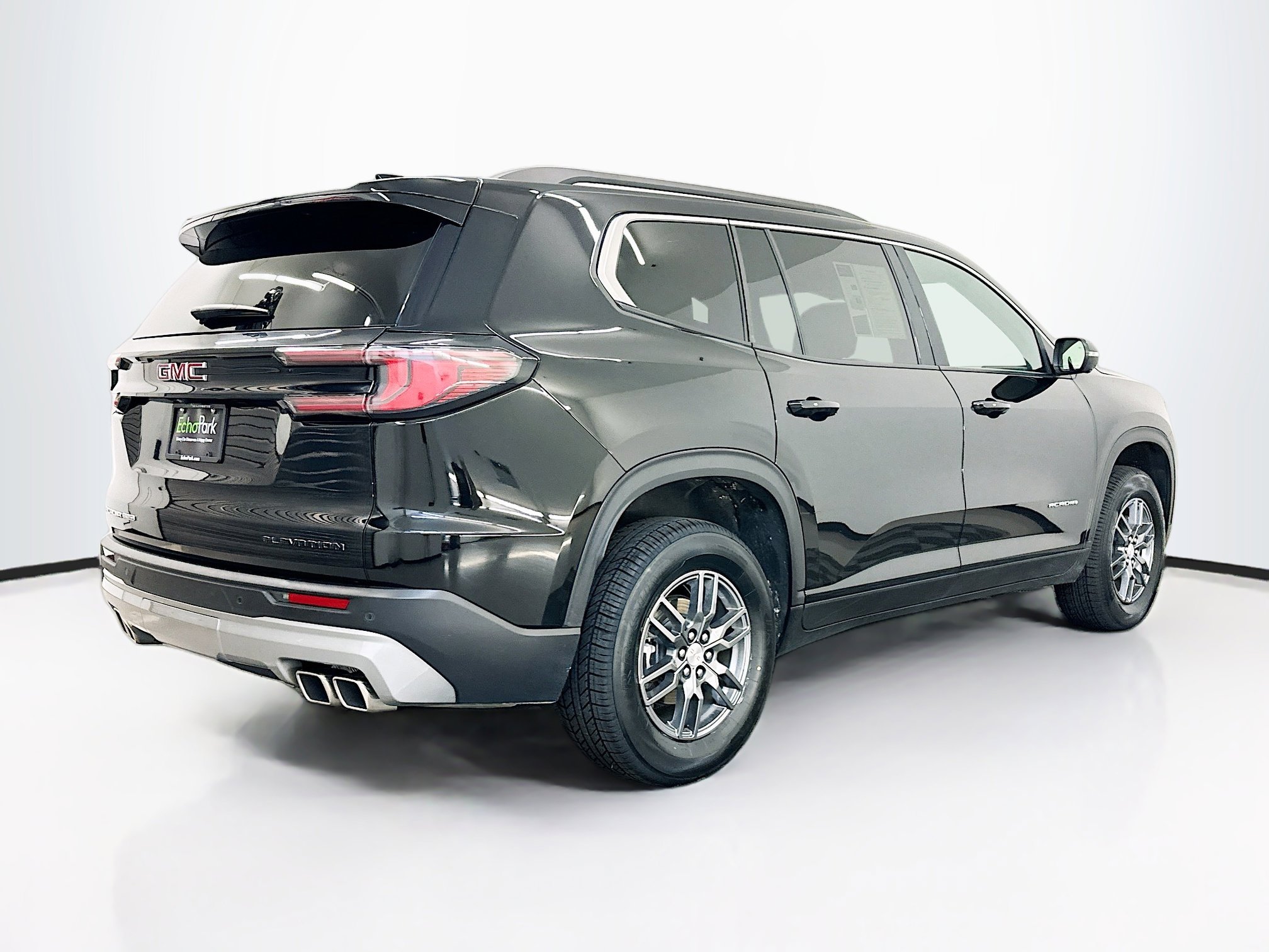 Used 2025 GMC Acadia Elevation image 9