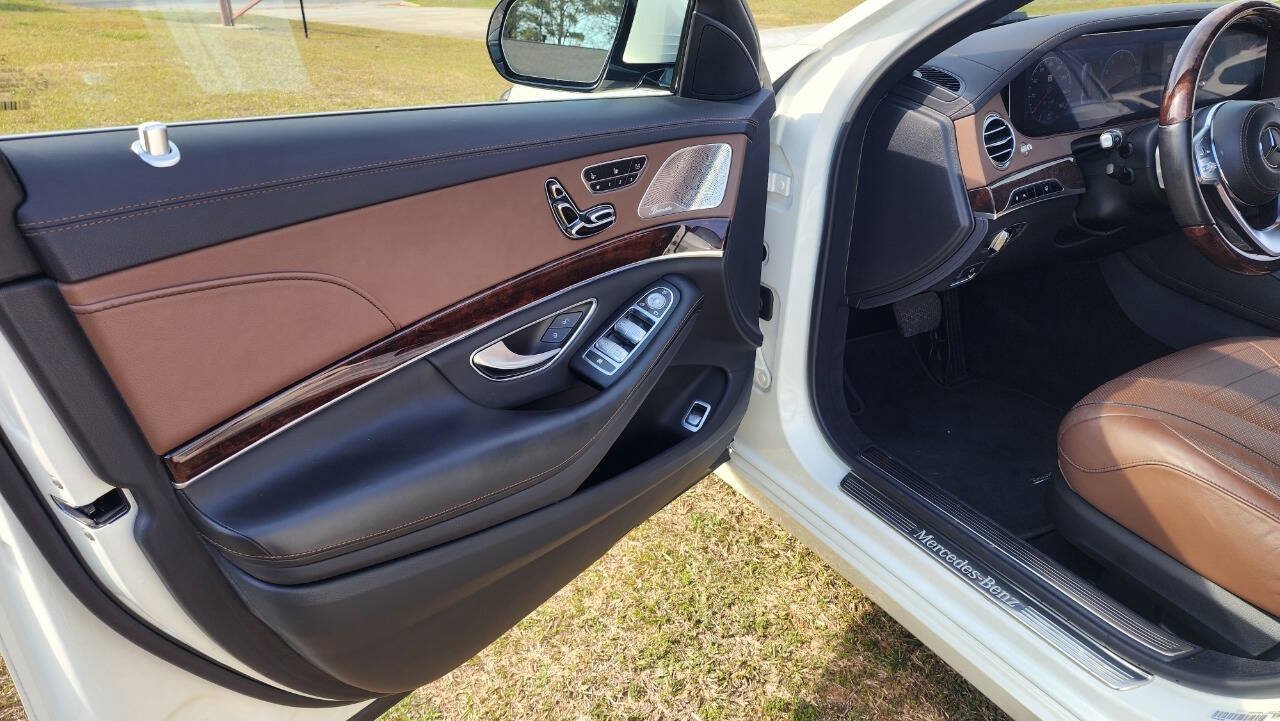 Used 2018 Mercedes-Benz S 560 Sedan image 43