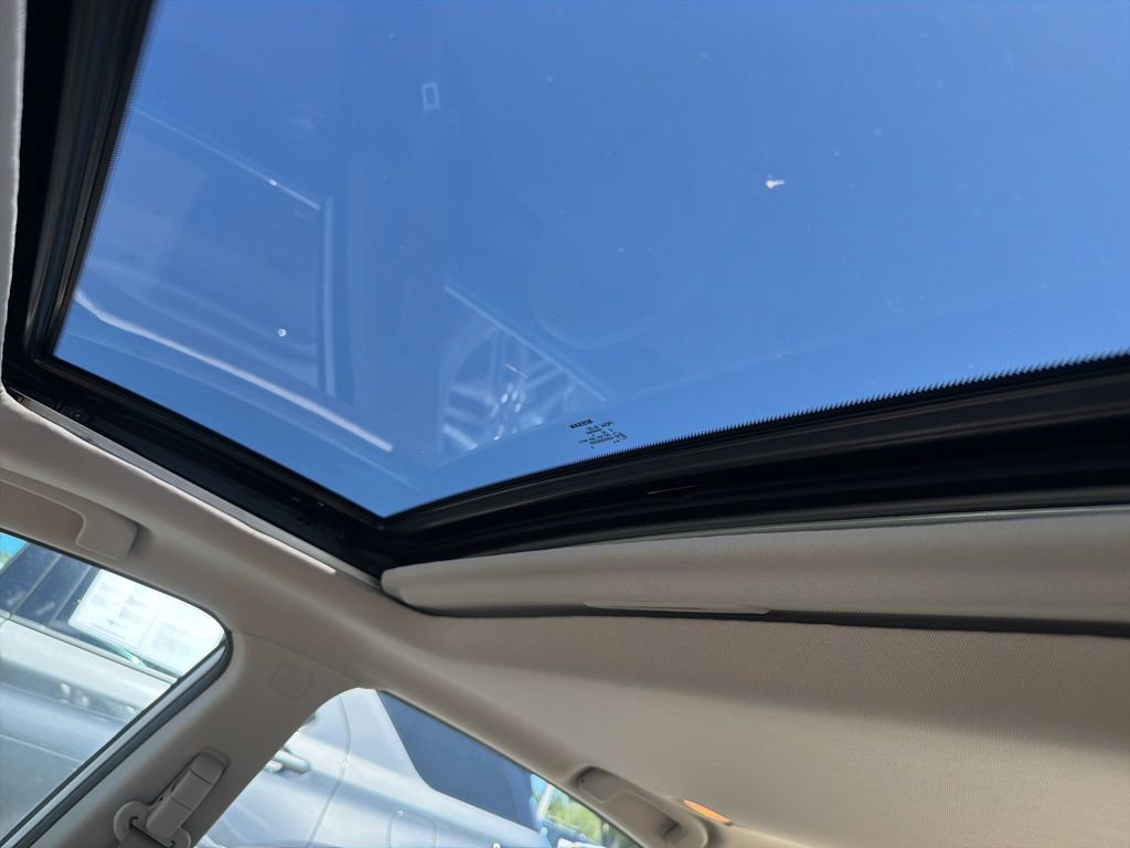 Used 2015 Nissan Altima 2.5 SL w/ Moonroof Package FWD image 11