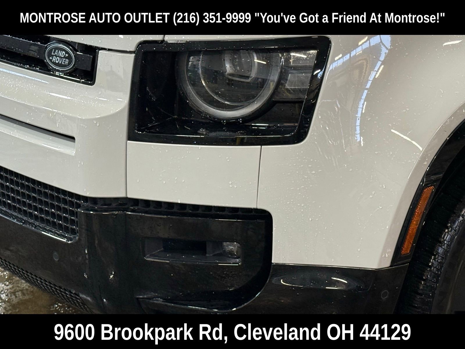 New 2026 Land Rover Defender 130 X-Dynamic SE image 9