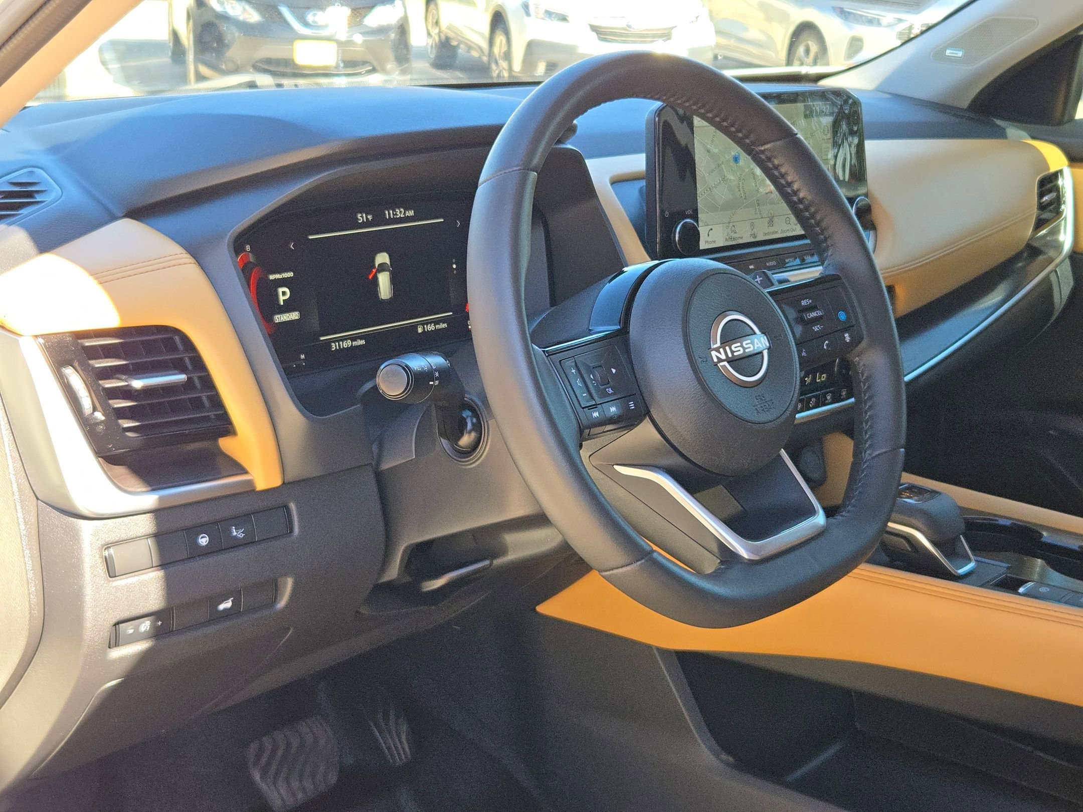 Used 2023 Nissan Rogue Platinum w/ Platinum Premium Package image 11