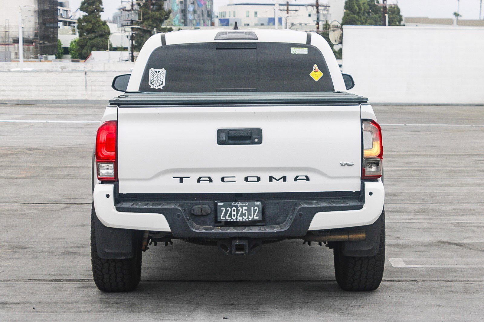 Used 2017 Toyota Tacoma TRD Off-Road image 13