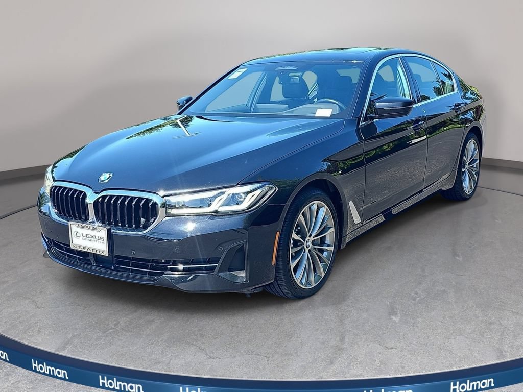 Used 2022 BMW 530i xDrive w/ Premium Enhanced Package