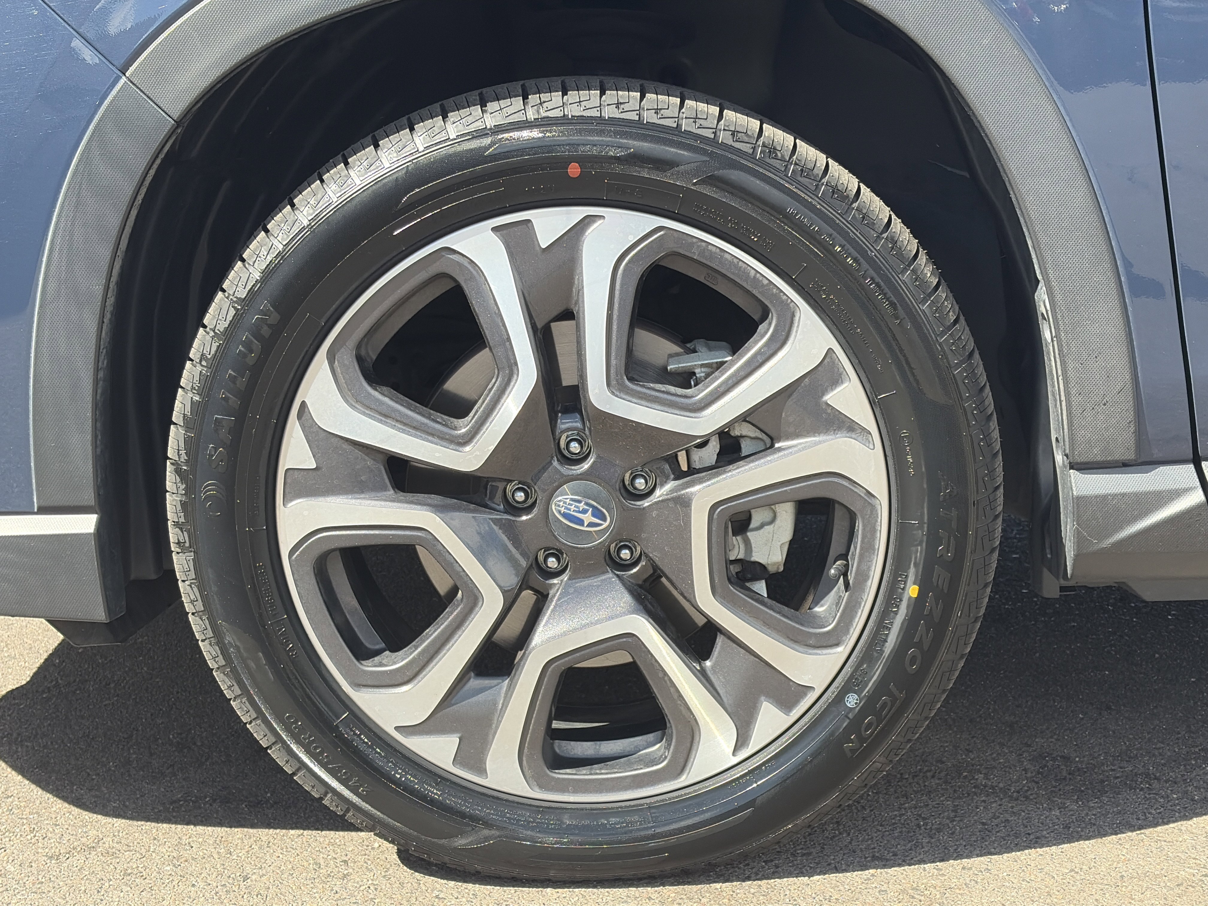 Used 2023 Subaru Ascent Limited w/ Technology Package AWD/4WD image 11