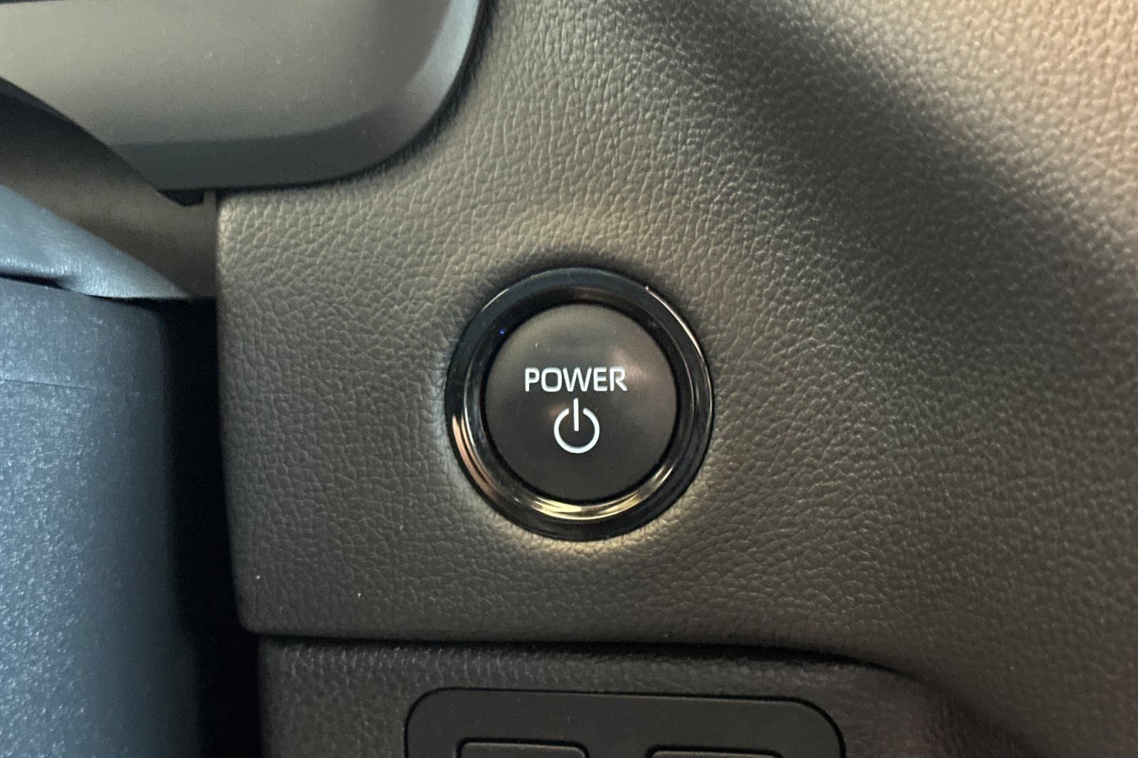 Certified 2025 Toyota Sequoia SR5 AWD/4WD image 26