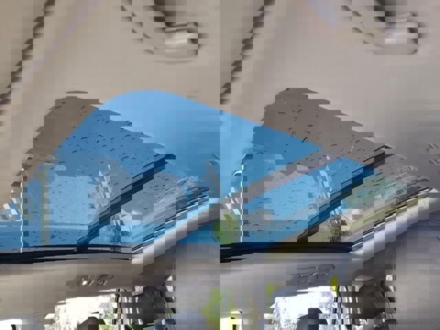 Certified 2021 Volkswagen Tiguan SEL image 31