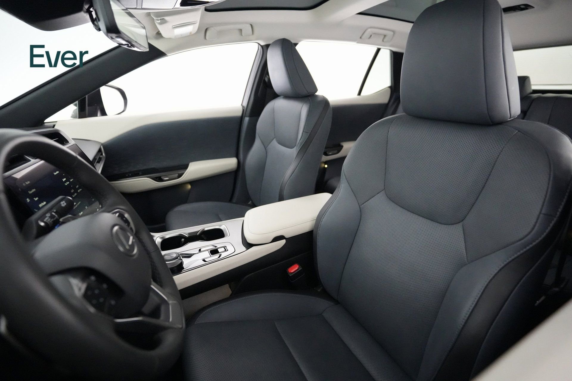 Used 2023 Lexus RZ 450e Premium w/ Technology Package image 7