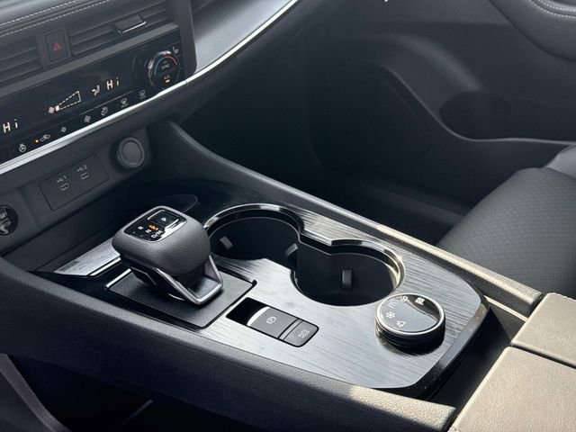 New 2026 Nissan Rogue SV image 28