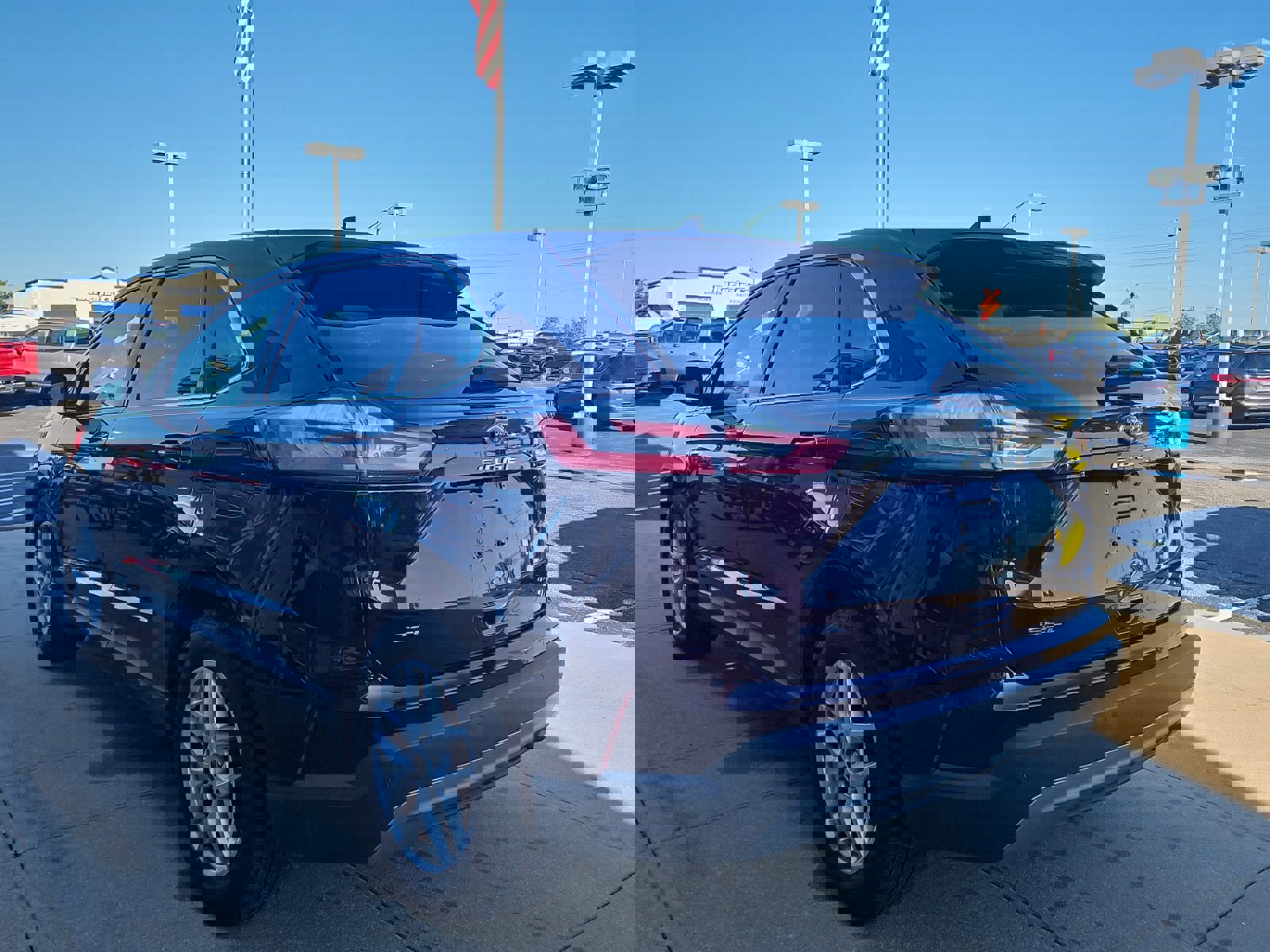 Used 2024 Ford Edge SEL image 3