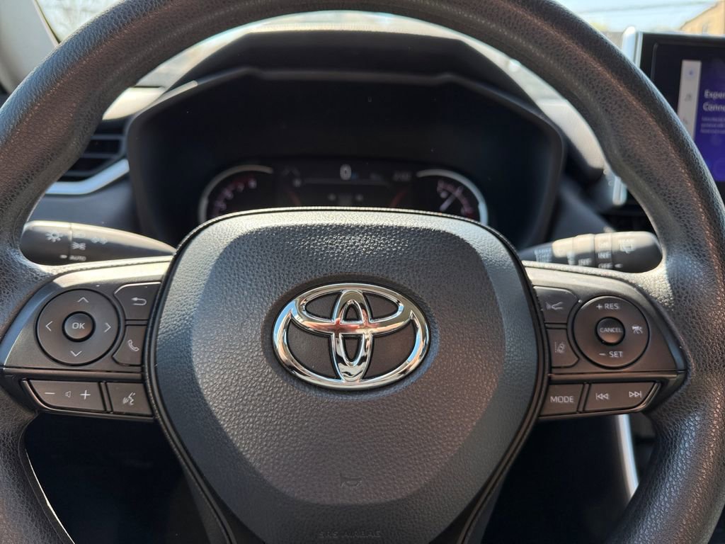 Certified 2024 Toyota RAV4 XLE FWD image 28