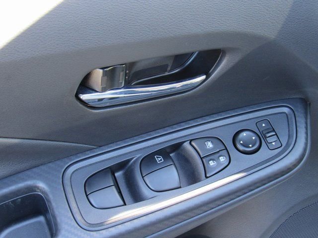 New 2025 Nissan Versa SV w/ Trunk Package FWD image 11