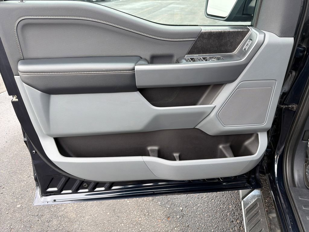 Used 2022 Ford F150 XLT w/ Equipment Group 302A High image 10