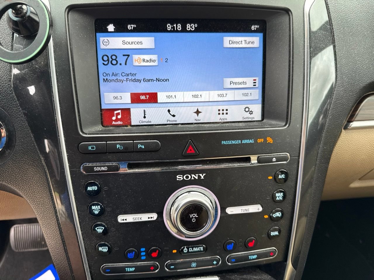 Used 2017 Ford Explorer Limited w/ Equipment Group 301A AWD/4WD image 23