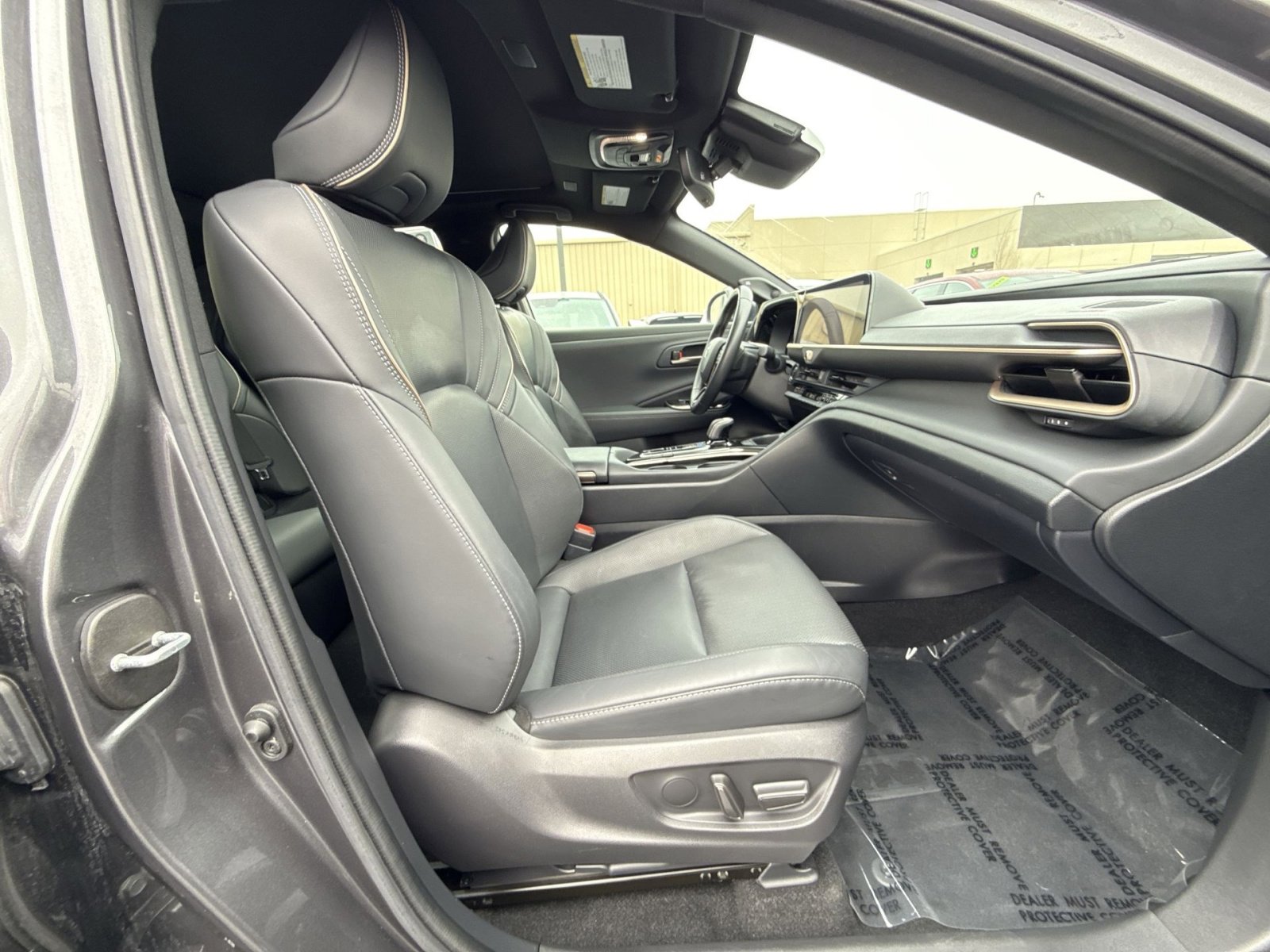 Used 2024 Toyota Crown Limited image 25