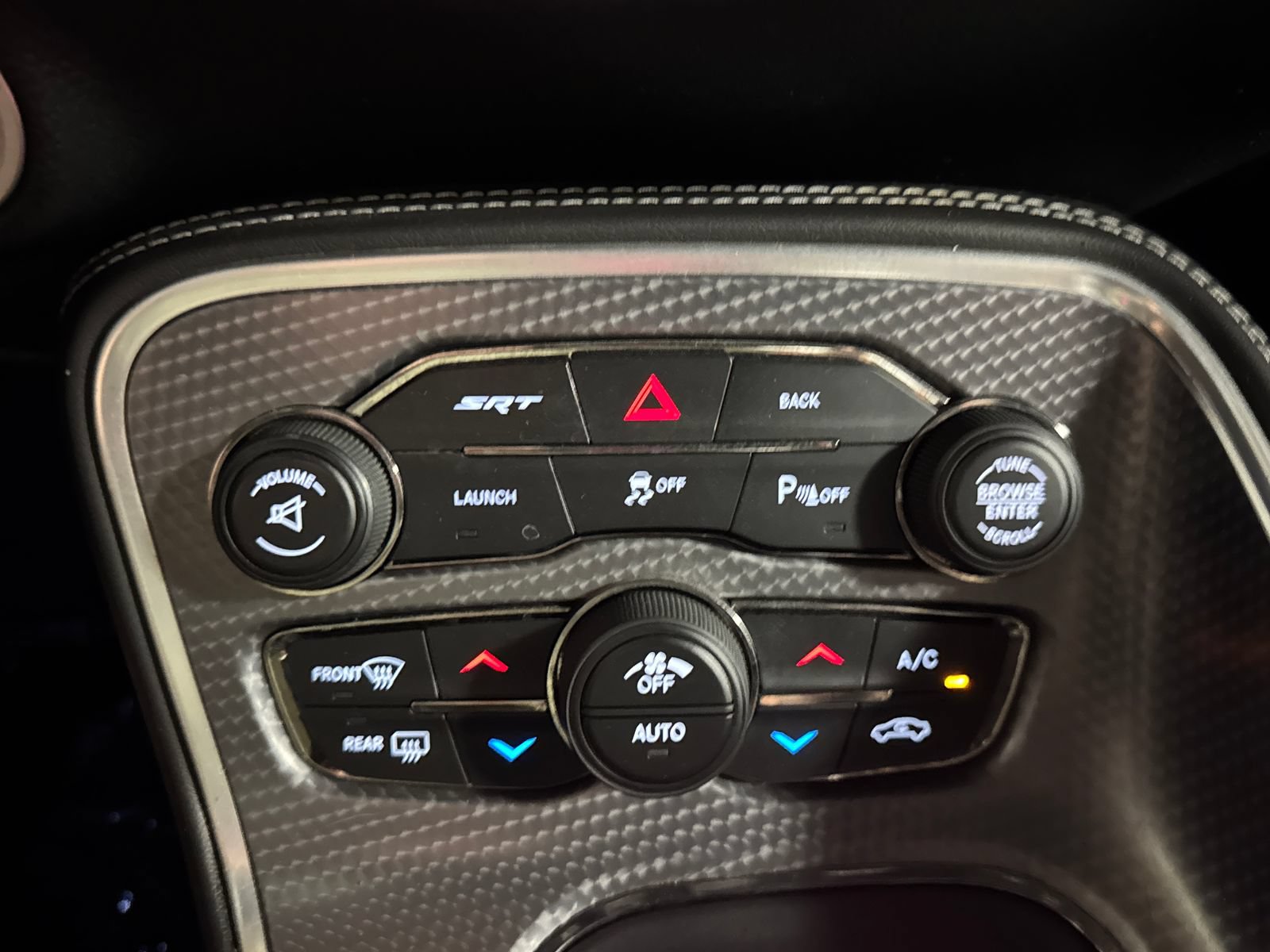 Used 2015 Dodge Challenger SRT Hellcat RWD image 23