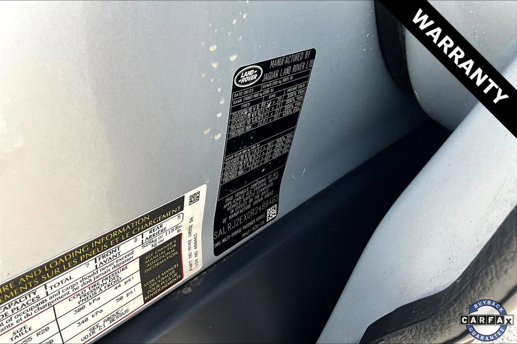 Used 2024 Land Rover Discovery S image 18