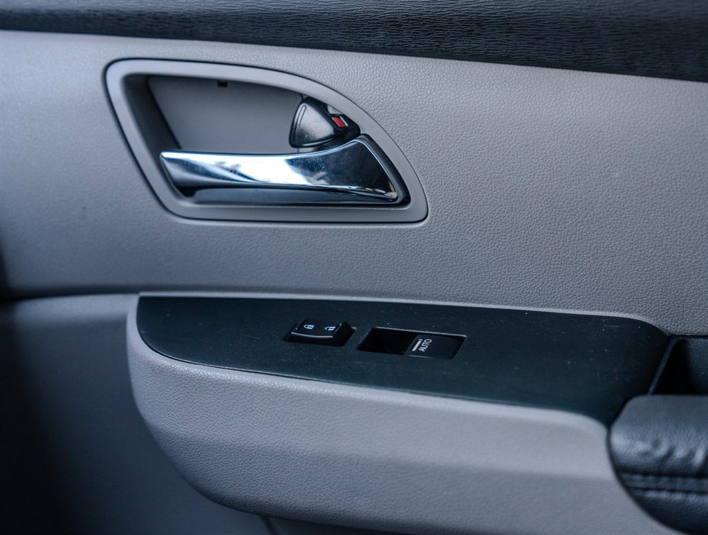 Used 2015 Honda Odyssey EX-L image 25